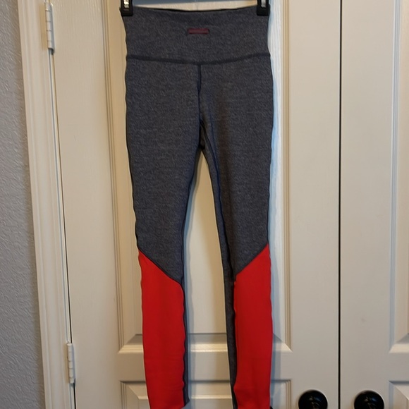 Lululemon Run: Runder Under Pant REVERSIBLE - Picture 1 of 11